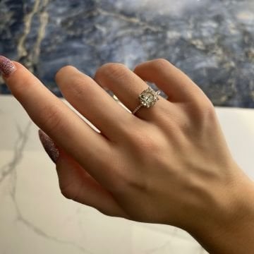 925 Ayar Gümüş Yarım Tur Taşlı Tektaş Mozanite
