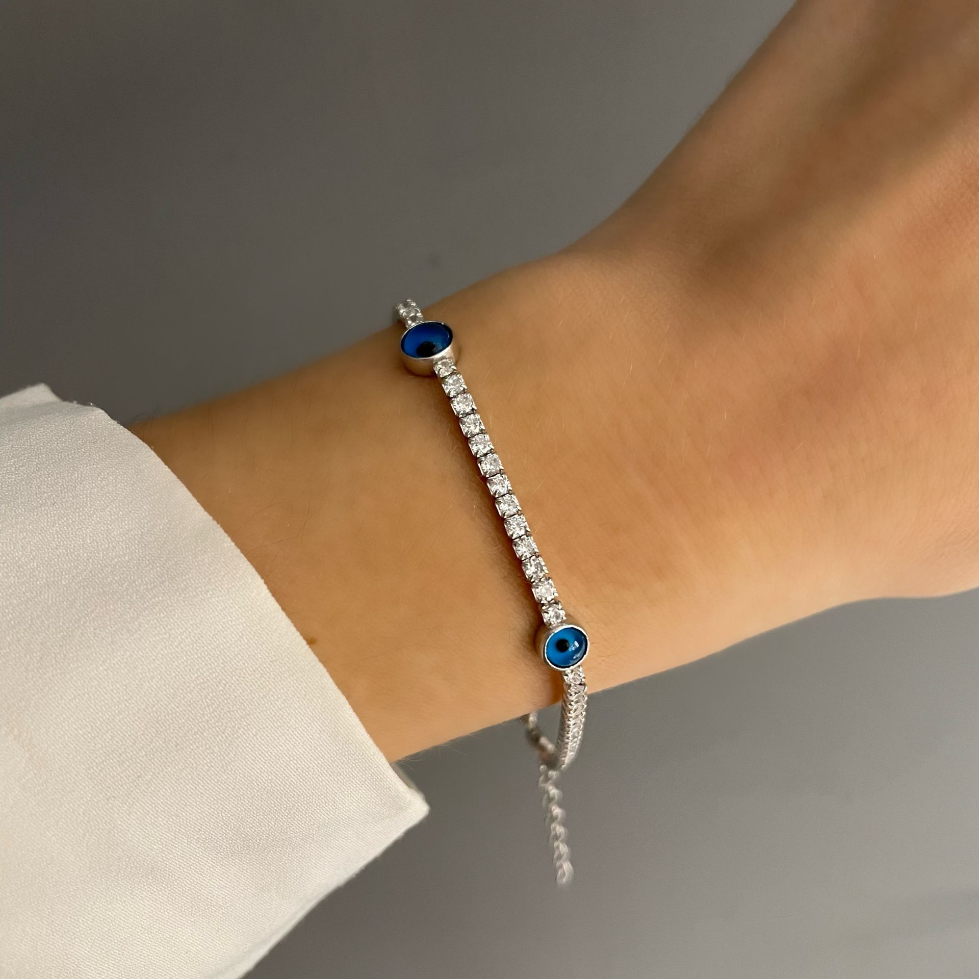 925 Ayar Gümüş Nazar Göz Detaylı Suyolu Bileklik Lilies