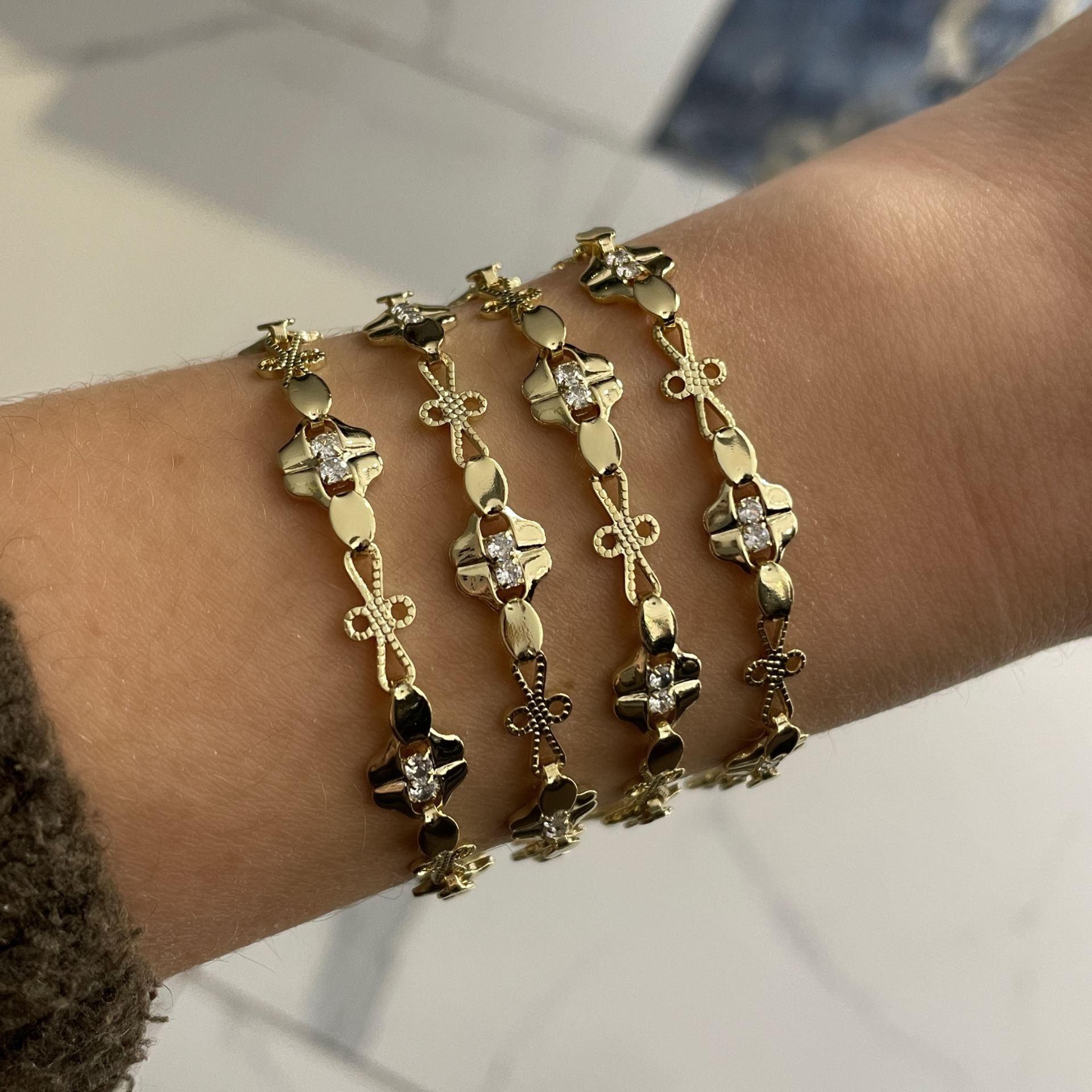 İthal Taş Detaylı Tasarım Bileklik Lupin