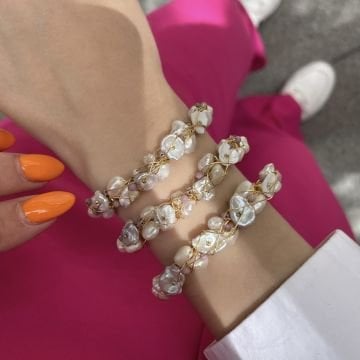 Sedef Detaylı Barok İncili Bileklik Brenda