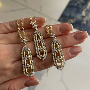 İthal Taşlı Çiçek Detaylı Tasarım Kolye Brilla