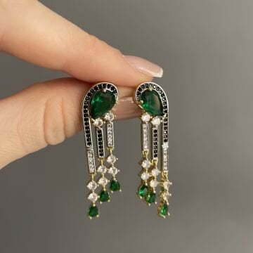 İthal Zümrüt Taşlı Tasarım Küpe