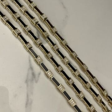 İthal Siyah Mineli Taşlı Tasarım Bileklik