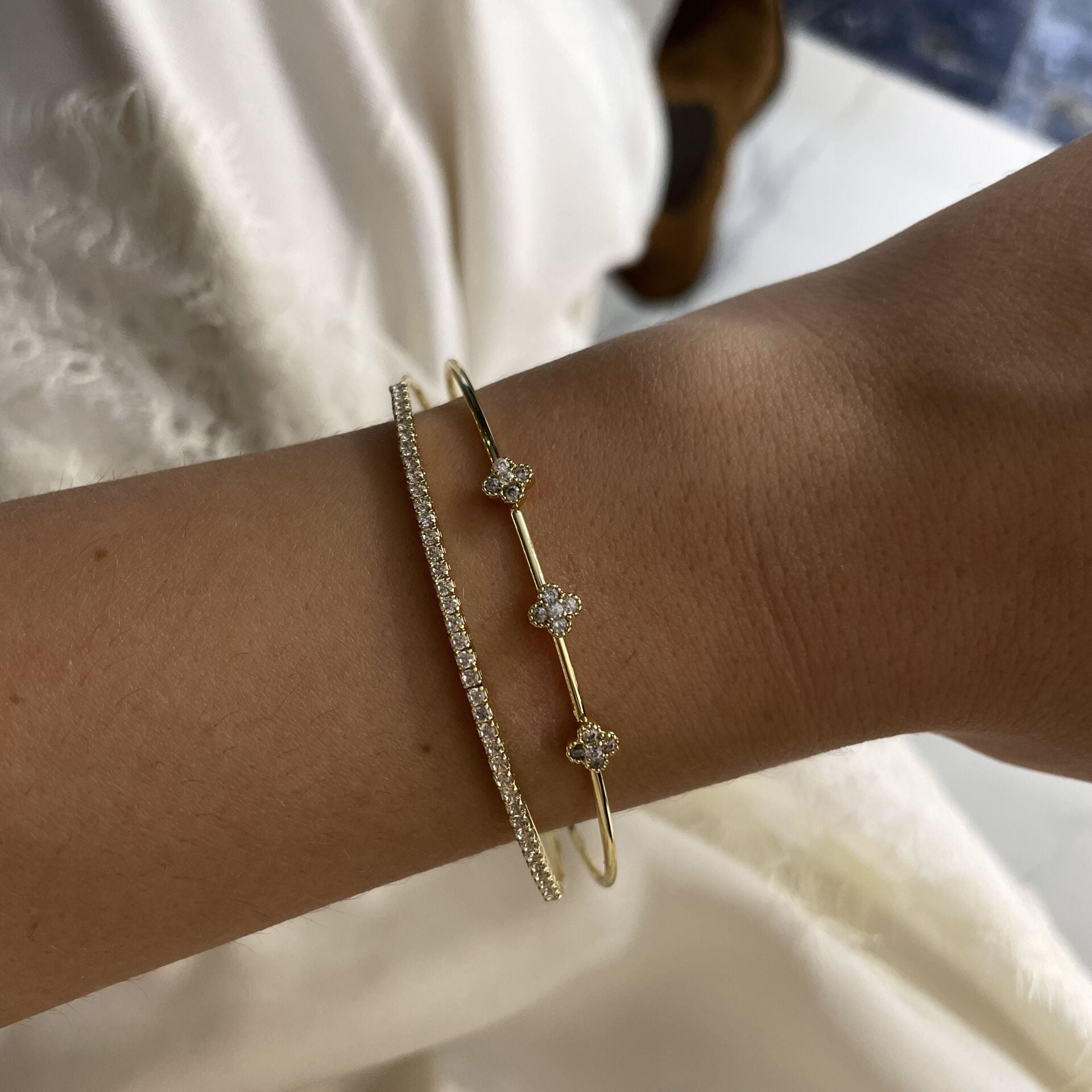 İthal Yonca Model Tasarım Taşlı Kelepçe Bileklik Savira