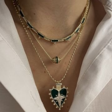 İthal Taş Detaylı Yeşil Mineli Tasarım Kolye