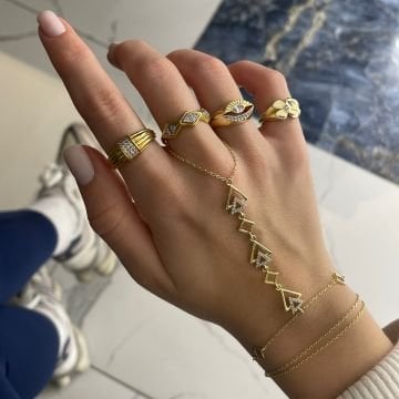 925 Ayar Gümüş İthal Üçgen Tasarımlı Şahmeran Justina