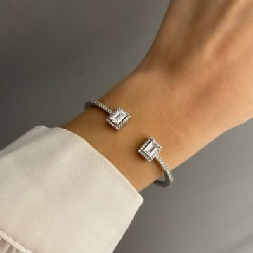 925 Ayar Gümüş Baget Taşlı Kelepce Bileklik Twisted