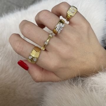 925 Ayar Gümüş Taşlı Serçe Parmak Harf Yüzük Vera