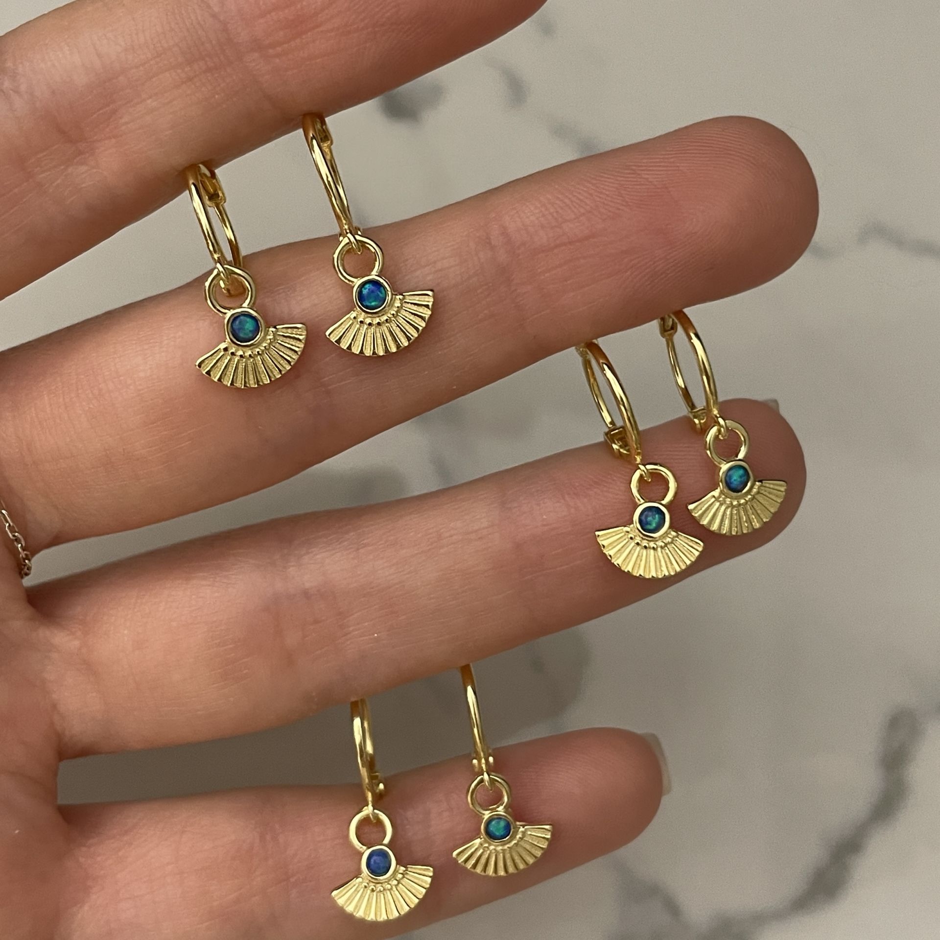 925 Ayar Gümüş Opal Taşlı Minimal Halka Küpe Yelpaze