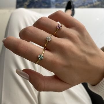 925 Ayar Gümüş İthal Taşlı Çiçek Yüzük Mimoza
