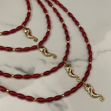 925 Ayar Gümüş Mercan Taşlı Tasarım Deniz Atı Kolye