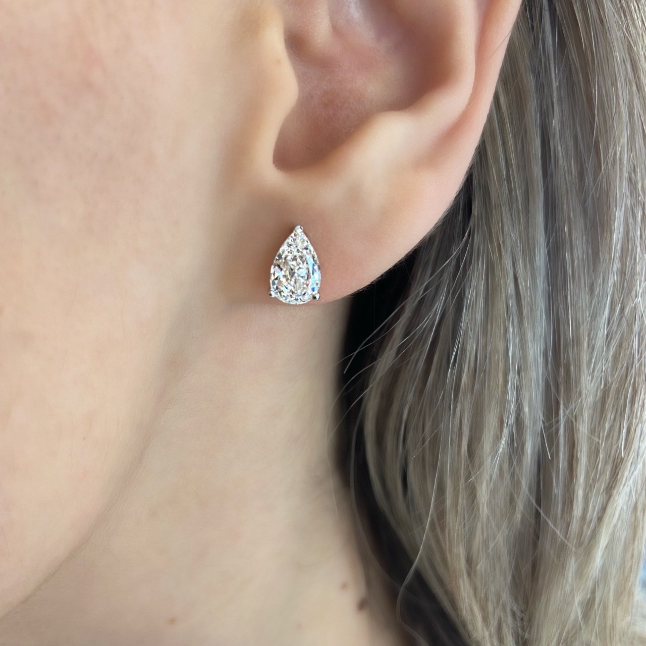 925 Ayar Gümüş Mozanite Taşlı Küpe Destina
