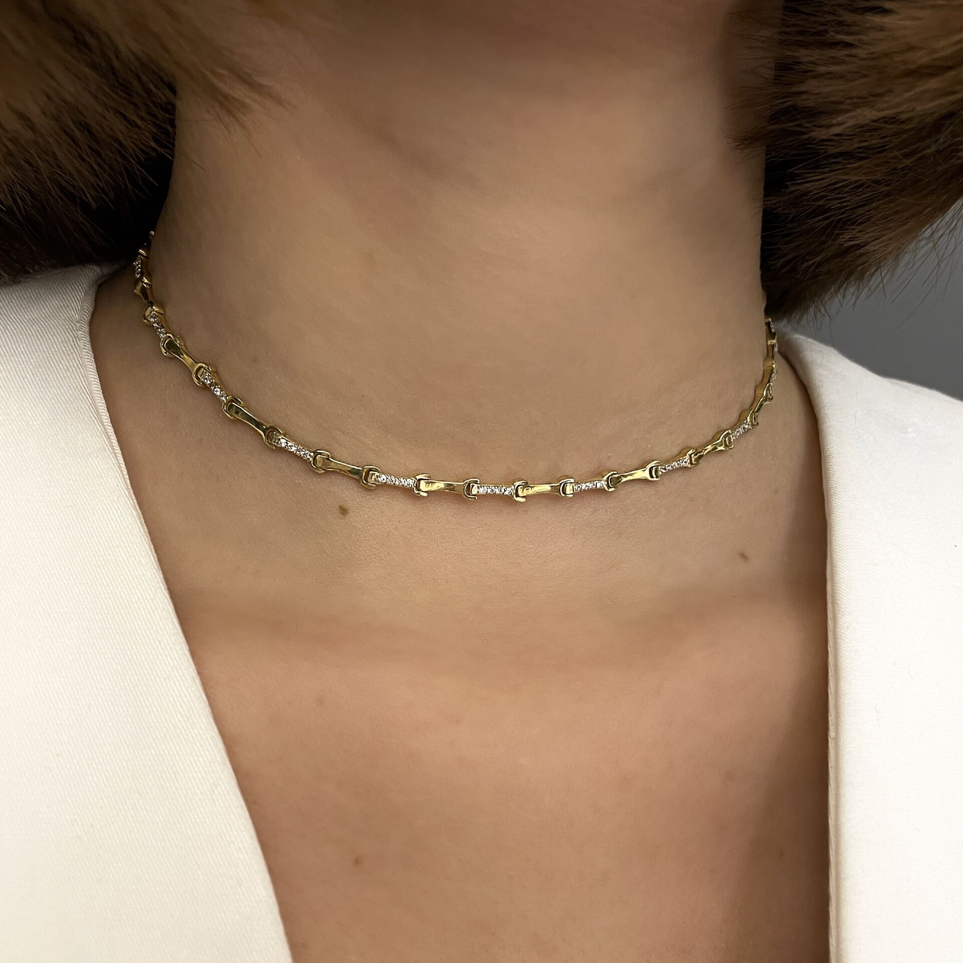 925 Ayar Gümüş Taş Detaylı Tasarım Choker Kolye