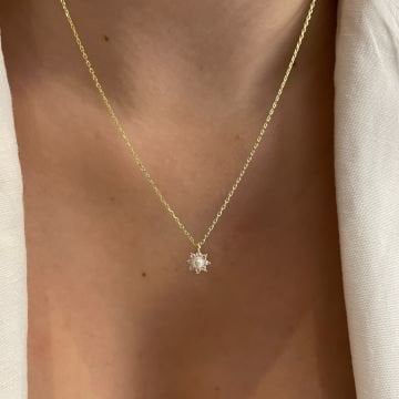 925 Ayar Gümüş Çiçek Model İnci Kolye Luis