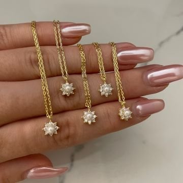925 Ayar Gümüş Çiçek Model İnci Kolye Luis