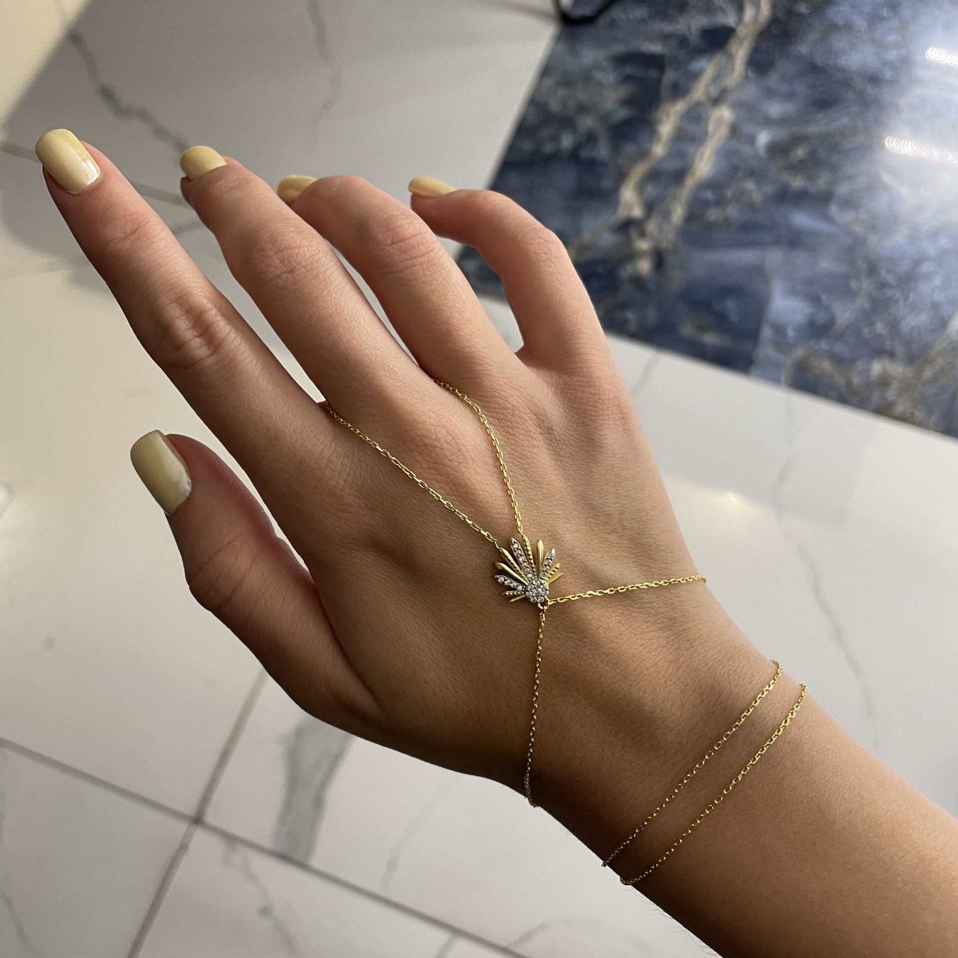 925 Ayar Gümüş İthal İki Renkli Taşlı Tasarım Şahmeran Lucky