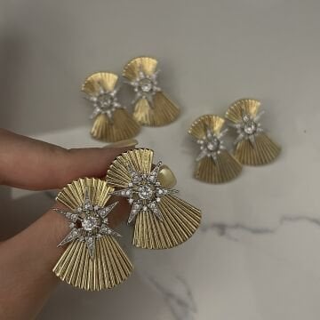 İthal Taş Detaylı Yıldız Tasarım Küpe
