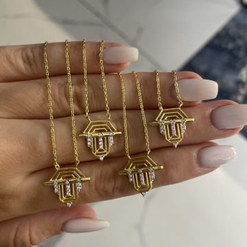 925 Ayar Gümüş Baget Model Üçgen Tasarım Kolye Rae