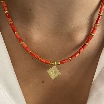 925 Ayar Gümüş Turuncu Sedef Taşlı Balık Kolye