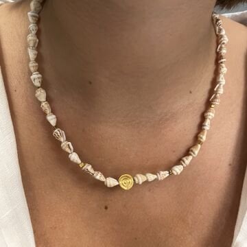 Deniz Kabuklu Gold Detaylı Tasarım Kolye