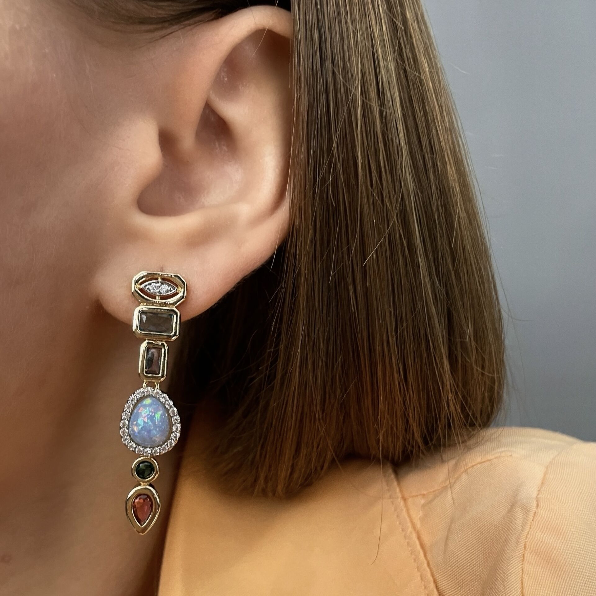 İthal Opal taşlı Tasarım Küpe