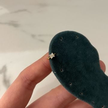 925 Ayar Gümüş Taşlı Çiçek Piercing Stone