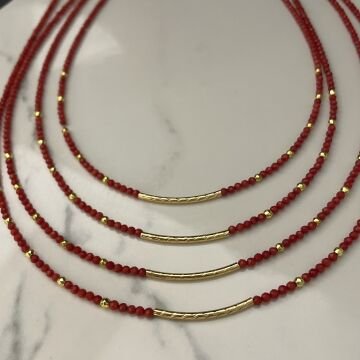 925 Ayar Gümüş Gold Detaylı Mercan Taşlı Kolye Carmine