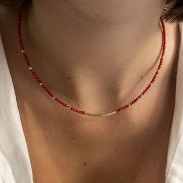 925 Ayar Gümüş Gold Detaylı Mercan Taşlı Kolye Carmine