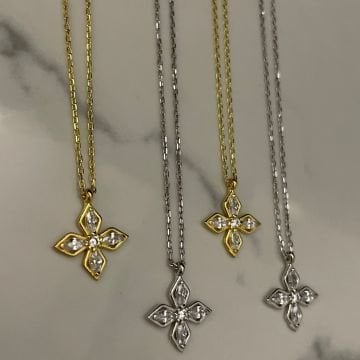 925 Ayar Gümüş Taşlı Minimal Zambak Kolye Lily