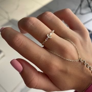 925 Ayar Gümüş Baget Taşlı Yüzük