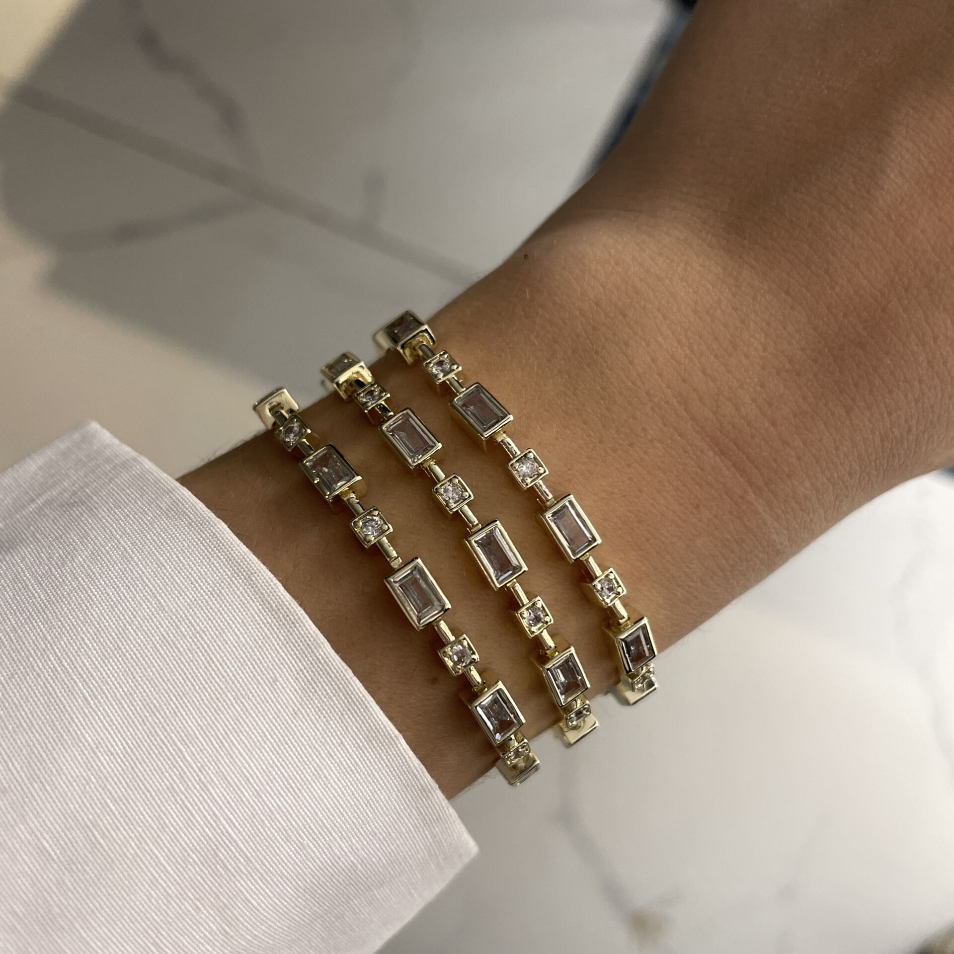 İthal Baget Taşlı Tasarım Bileklik Stela