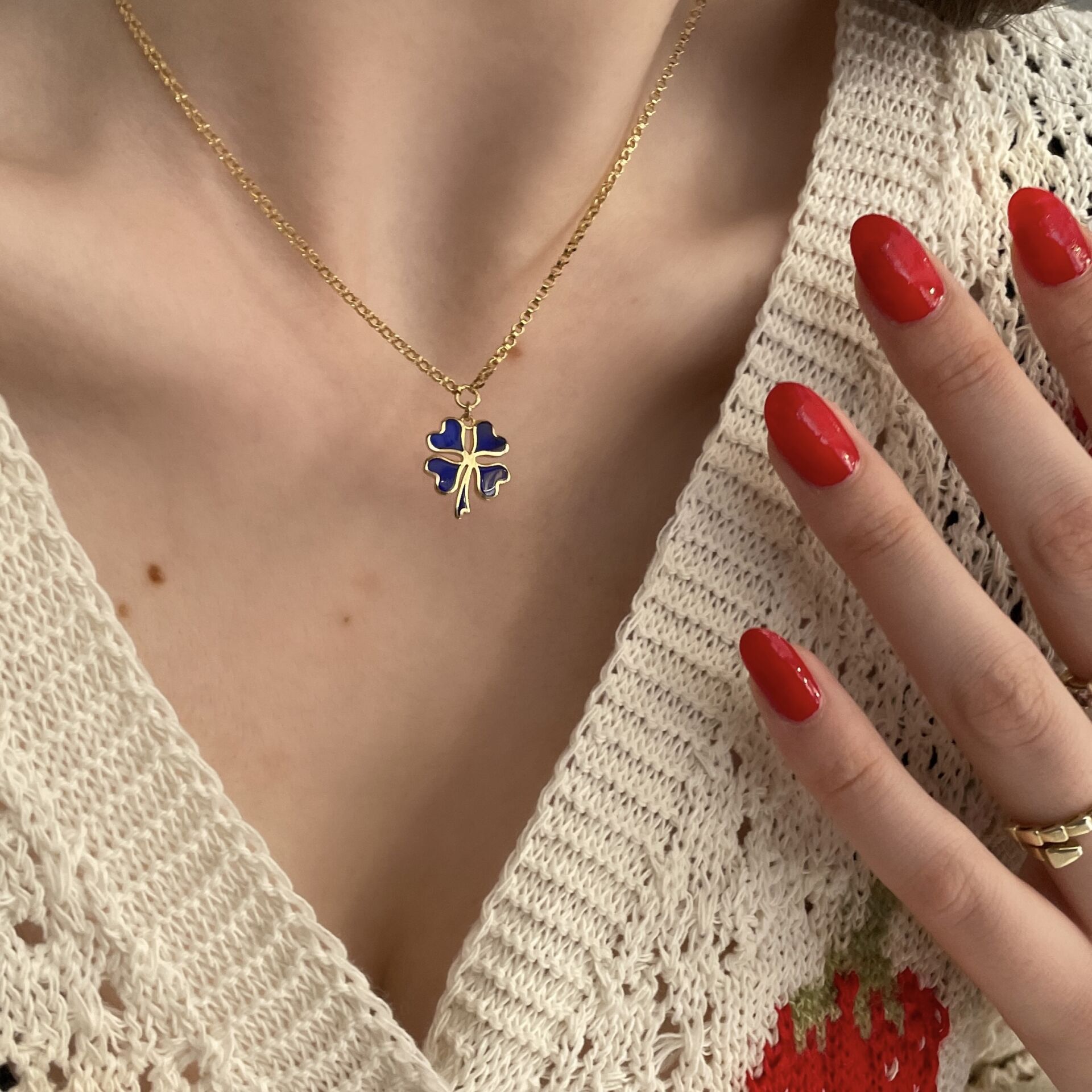 925 Ayar Gümüş Altın İşçilikli Özel Seri Yonca Kolye So Luck Lacivert