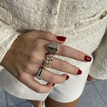 925 Ayar Gümüş İthal Yeşil Taş Detaylı Tasarım Yüzük Katrin