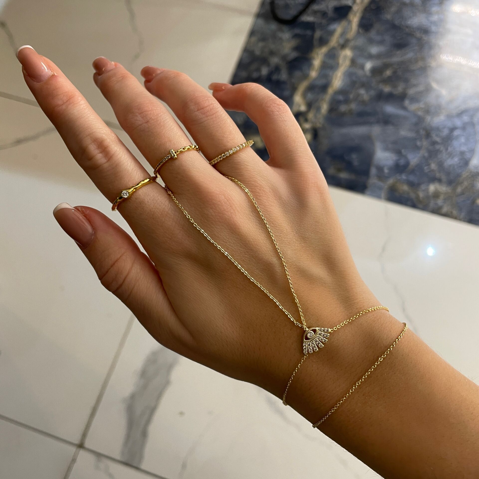 İthal Taş Detaylı Göz Şahmeran