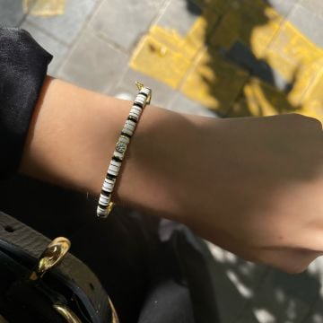 925 Ayar Gümüş Taş Detaylı Kelepçe Bileklik Bige